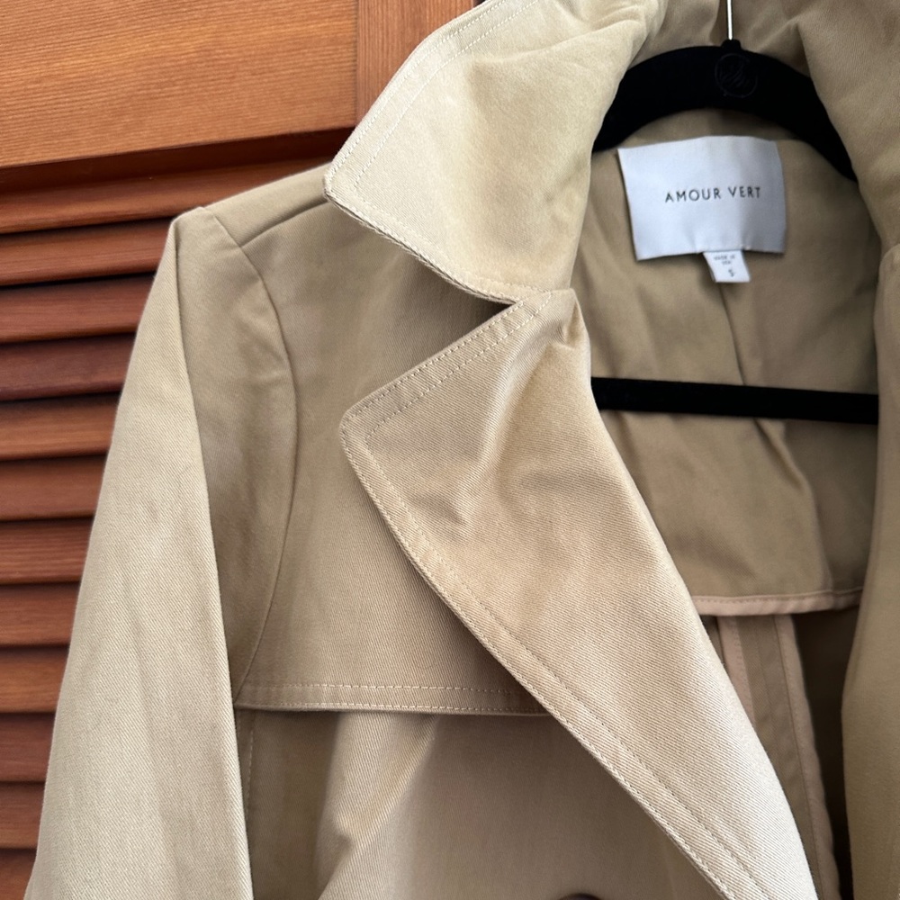 Amour Vert khaki short trench jacket
